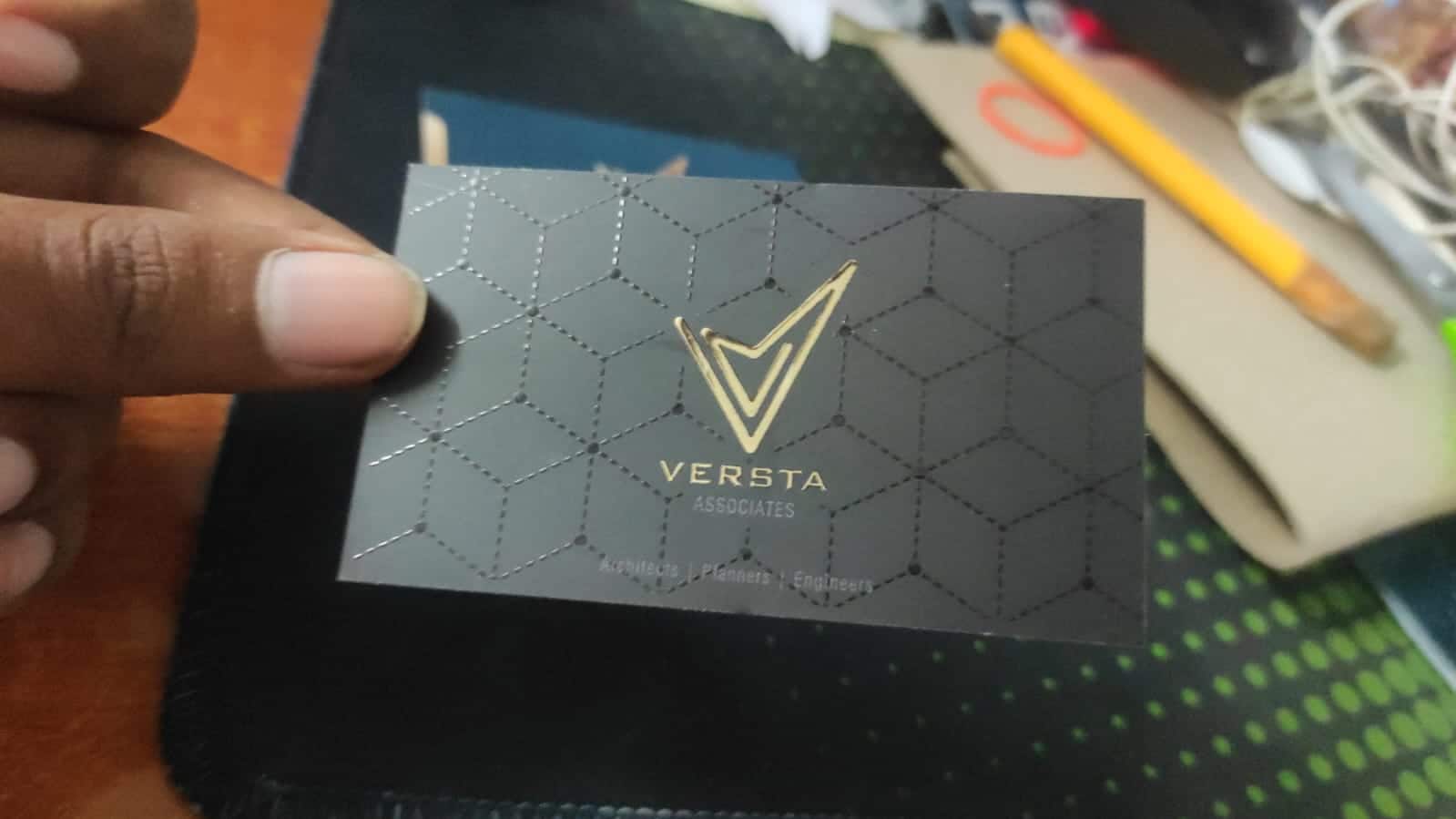 Logo Item